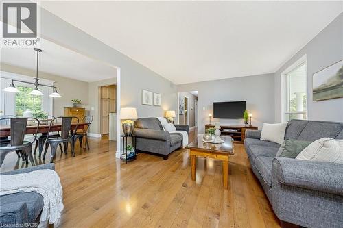 2157 8 Sideroad, Burlington, ON - Indoor Photo Showing Living Room