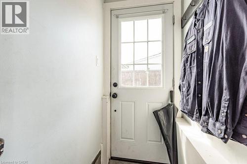 419 Talbot Street, Hamilton, ON - Indoor