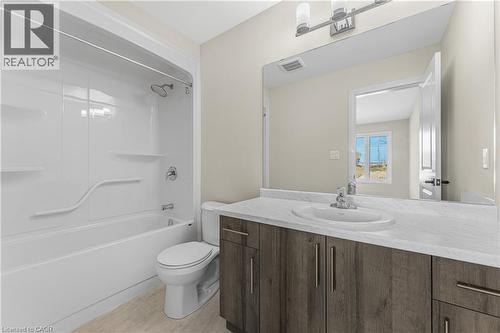 142 Willson Drive, Thorold, ON - Indoor Photo Showing Bathroom