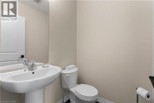 142 Willson Drive, Thorold, ON - Indoor Photo Showing Bathroom