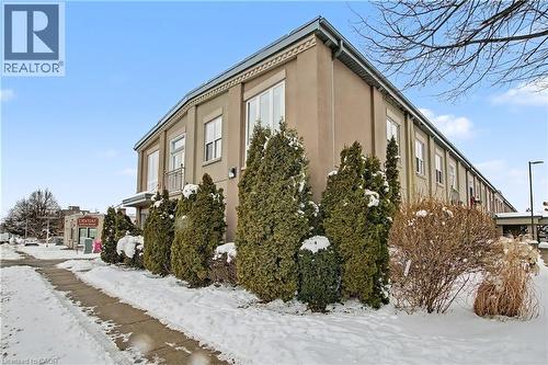 6365 DRUMMOND Road Unit# 207  Niagara Falls, ON L2G 4N1