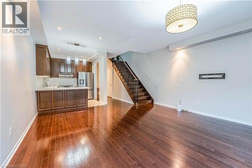 5195 Angel Stone Drive, Mississauga, ON - Indoor Photo Showing Kitchen