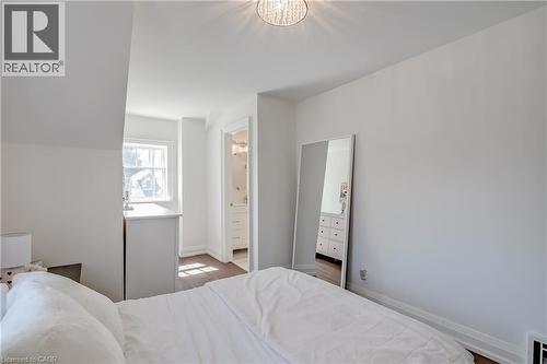 1153 Bellview Street, Burlington, ON - Indoor Photo Showing Bedroom