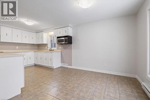 67 Old Carriage Drive, Kitchener, ON - Indoor Photo Showing Kitchen