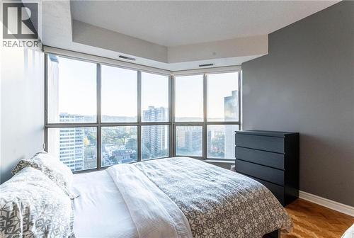 67 Caroline Street S Unit# 17C, Hamilton, ON - Indoor Photo Showing Bedroom