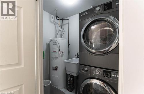 67 Caroline Street S Unit# 17C, Hamilton, ON - Indoor Photo Showing Laundry Room