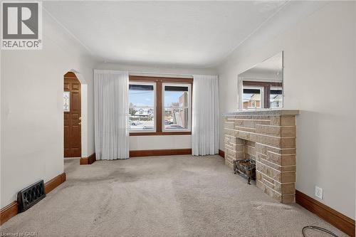 250 Glendale Avenue N, Hamilton, ON - Indoor Photo Showing Other Room