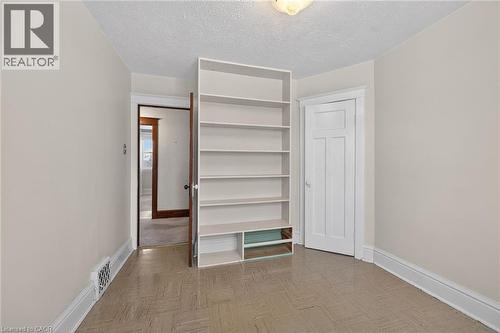 250 Glendale Avenue N, Hamilton, ON - Indoor Photo Showing Other Room