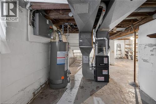 250 Glendale Avenue N, Hamilton, ON - Indoor Photo Showing Basement