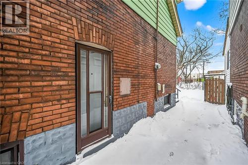 250 Glendale Avenue N, Hamilton, ON - Outdoor With Exterior