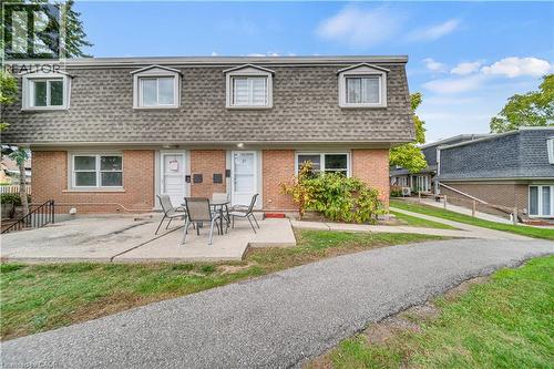 78 BORDEN Parkway Unit# 11  Kitchener, ON N2M 3T4