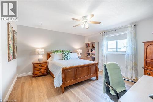 2338 Norland Drive, Burlington, ON - Indoor Photo Showing Bedroom