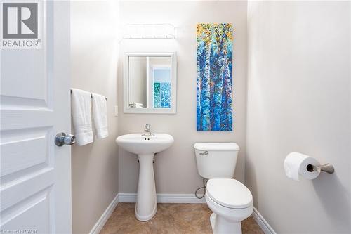 2338 Norland Drive, Burlington, ON - Indoor Photo Showing Bathroom