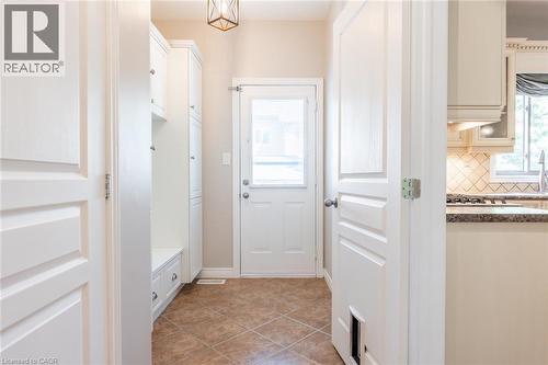 2338 Norland Drive, Burlington, ON - Indoor Photo Showing Other Room