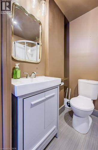 18 Shanley Street, Kitchener, ON - Indoor Photo Showing Bathroom