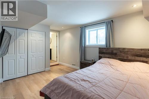 26 Rama Court, Hamilton, ON - Indoor Photo Showing Bedroom