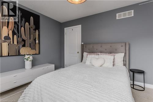 26 Grassyplain Drive, Mount Hope, ON - Indoor Photo Showing Bedroom