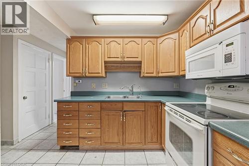 92 Gary Avenue, Hamilton, ON - Indoor Photo Showing Kitchen With Double Sink