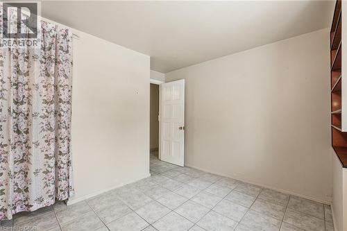 92 Gary Avenue, Hamilton, ON - Indoor Photo Showing Other Room