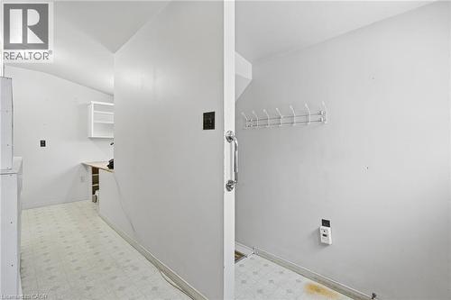 92 Gary Avenue, Hamilton, ON - Indoor Photo Showing Other Room