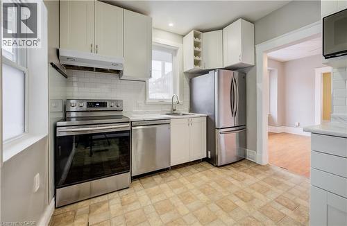 151 Courtland Avenue E, Kitchener, ON - Indoor Photo Showing Kitchen