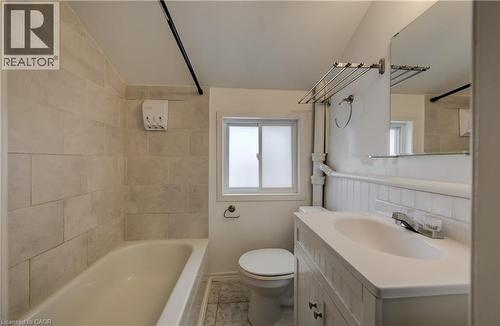 151 Courtland Avenue E, Kitchener, ON - Indoor Photo Showing Bathroom
