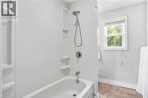 22 Liberty Street, Hamilton, ON - Indoor Photo Showing Bathroom