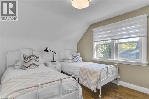 710 Hager Avenue, Burlington, ON - Indoor Photo Showing Bedroom