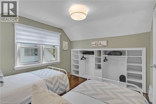 710 Hager Avenue, Burlington, ON - Indoor Photo Showing Bedroom