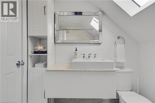 710 Hager Avenue, Burlington, ON - Indoor Photo Showing Laundry Room