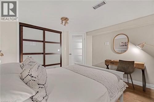 710 Hager Avenue, Burlington, ON - Indoor Photo Showing Bedroom