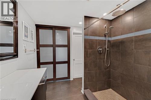 710 Hager Avenue, Burlington, ON - Indoor Photo Showing Bathroom