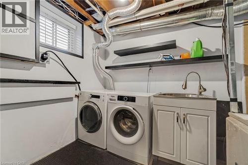 710 Hager Avenue, Burlington, ON - Indoor Photo Showing Laundry Room