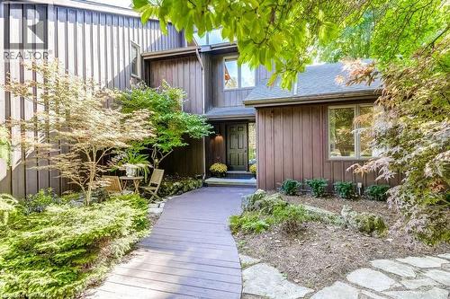 9 Foresthill Crescent, Fonthill, ON - Outdoor With Deck Patio Veranda