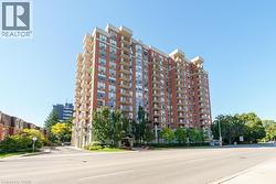 442 MAPLE Avenue Unit# 1101  Burlington, ON L7S 2L7
