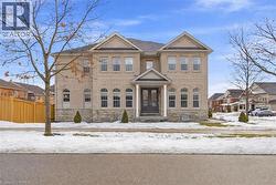 43 MCCANDLESS Court  Caledon East, ON L7C 3R6