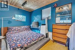 Rear main floor commercial space - 