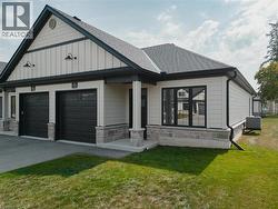 12 WASHINGTON Street Unit# 101  Norwich, ON N0J 1P0