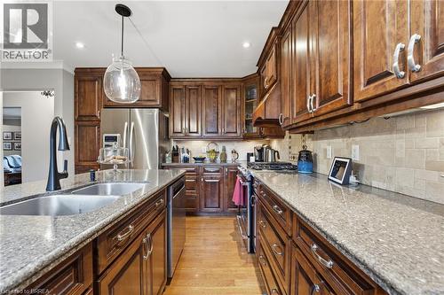 86 Elm Street, Brantford, ON - Indoor Photo Showing Kitchen With Double Sink With Upgraded Kitchen