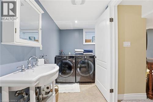 86 Elm Street, Brantford, ON - Indoor Photo Showing Laundry Room