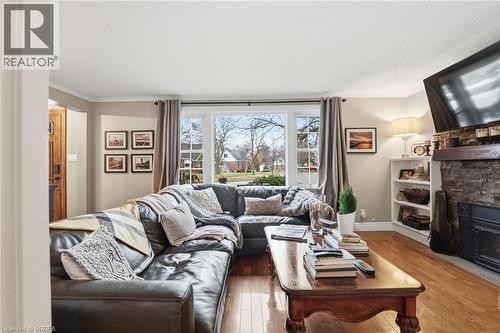 86 Elm Street, Brantford, ON - Indoor Photo Showing Living Room With Fireplace