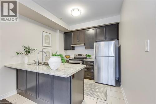 2435 Greenwich Drive Unit# 74, Oakville, ON - Indoor Photo Showing Kitchen With Stainless Steel Kitchen