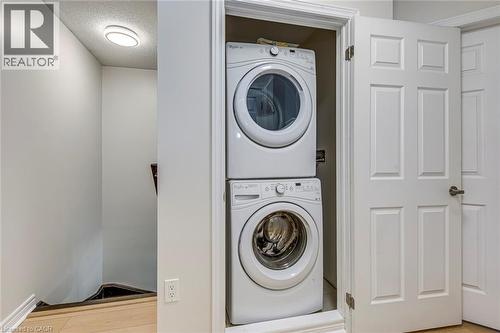 2435 Greenwich Drive Unit# 74, Oakville, ON - Indoor Photo Showing Laundry Room