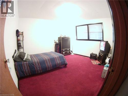 160 Erb Street E, Waterloo, ON - Indoor Photo Showing Bedroom