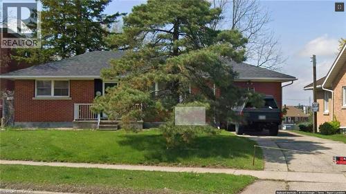 160 Erb Street E, Waterloo, ON - Outdoor