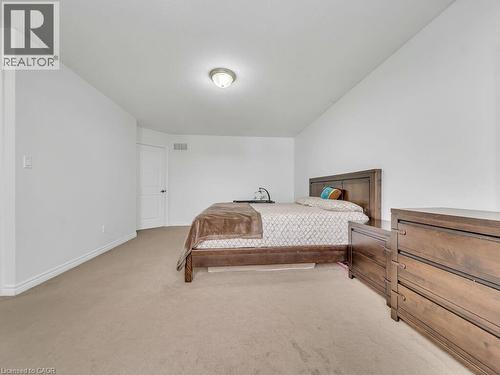 Bedroom with carpet floors and baseboards - 3 Creighton Avenue, Guelph, ON - Indoor Photo Showing Bedroom