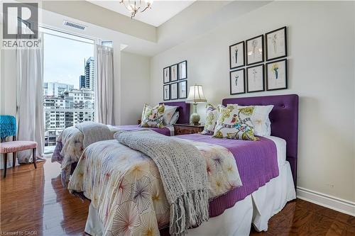 1477 Lakeshore Road Unit# 702, Burlington, ON - Indoor Photo Showing Bedroom