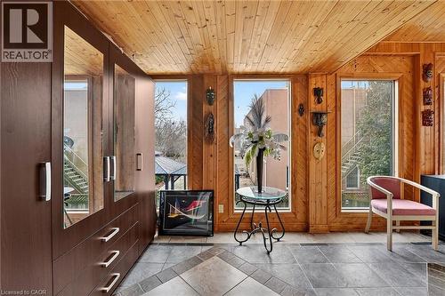 5270 Second Avenue, Niagara Falls, ON - Indoor Photo Showing Other Room