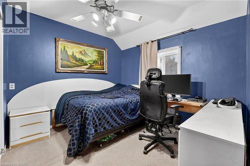5270 Second Avenue, Niagara Falls, ON - Indoor Photo Showing Bedroom