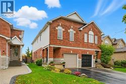 9 SLATER Court  Waterdown, ON L8B 0K8